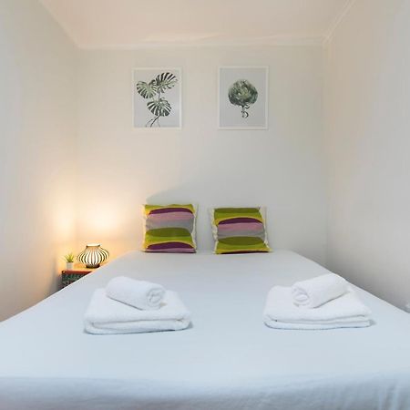 Alfama Typical Beco Dos Ramos Apartment Lisbon Luaran gambar