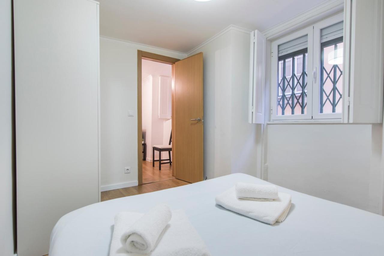 Alfama Typical Beco Dos Ramos Apartment Lisbon Luaran gambar